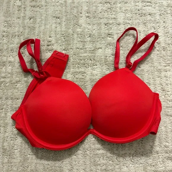 Victoria’s Secret PINK wear everywhere super pushup bright red bra 36A BNWT - Picture 1 of 5